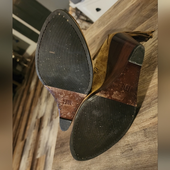 Frye suede wedge bootie with fringe - Picture 5 of 8